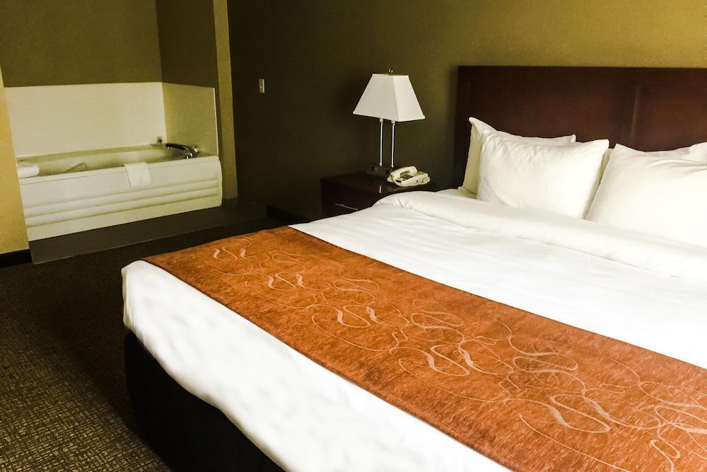 Comfort Suites Near Casinos Norwich Exteriör bild