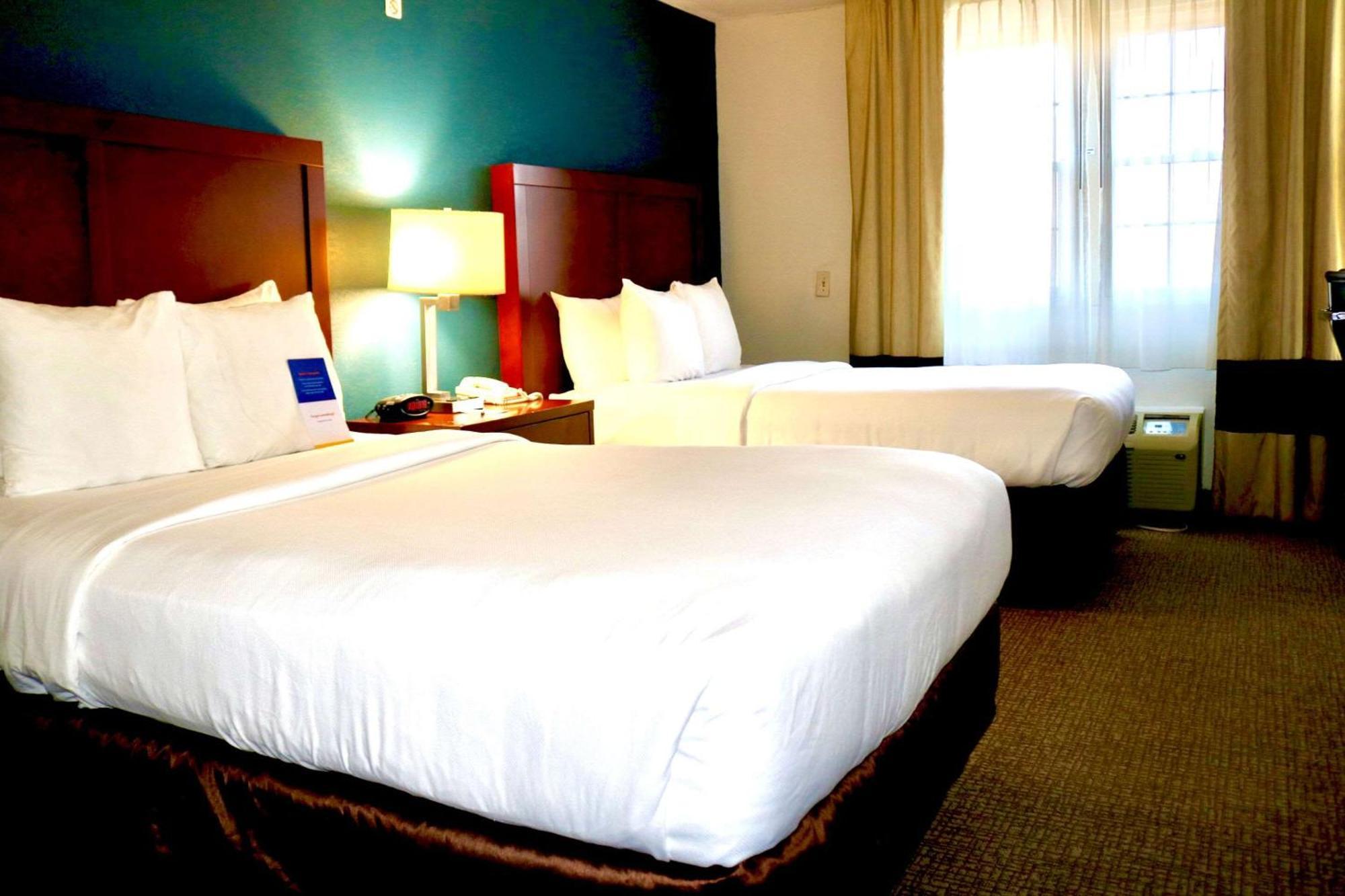 Comfort Suites Near Casinos Norwich Exteriör bild